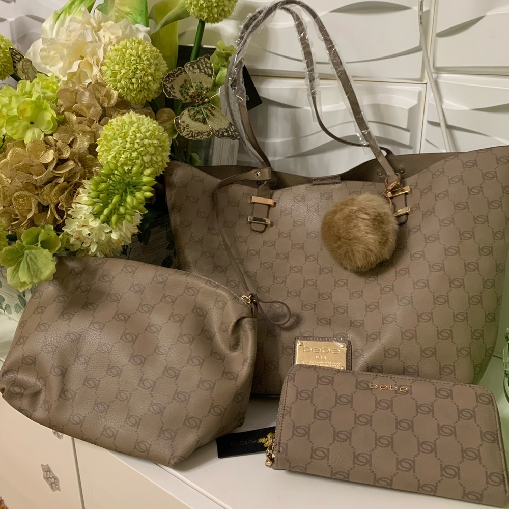 Bebe logo shoulder bag
